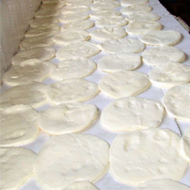 Fabrication du queso de mano