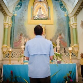 Les candidats, le Christ et les&nbsp;vierges