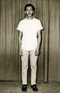 Hugo Chávez à l'entrée de l'école militaire