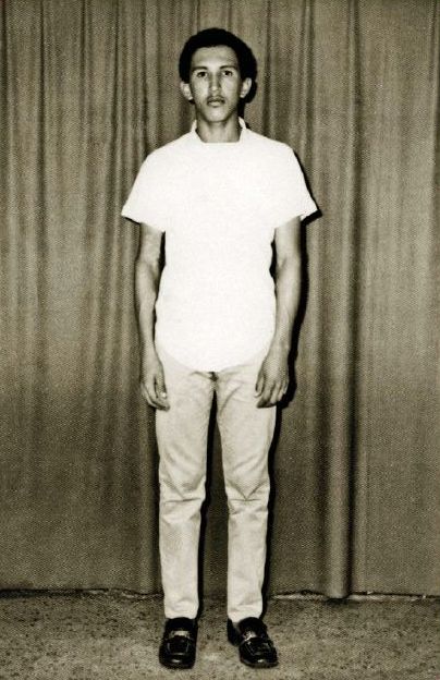 Hugo Chávez à l'entrée de l'école militaire