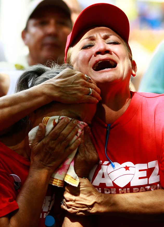 Pleurs à l'annonce de la récidive du cancer de Chávez