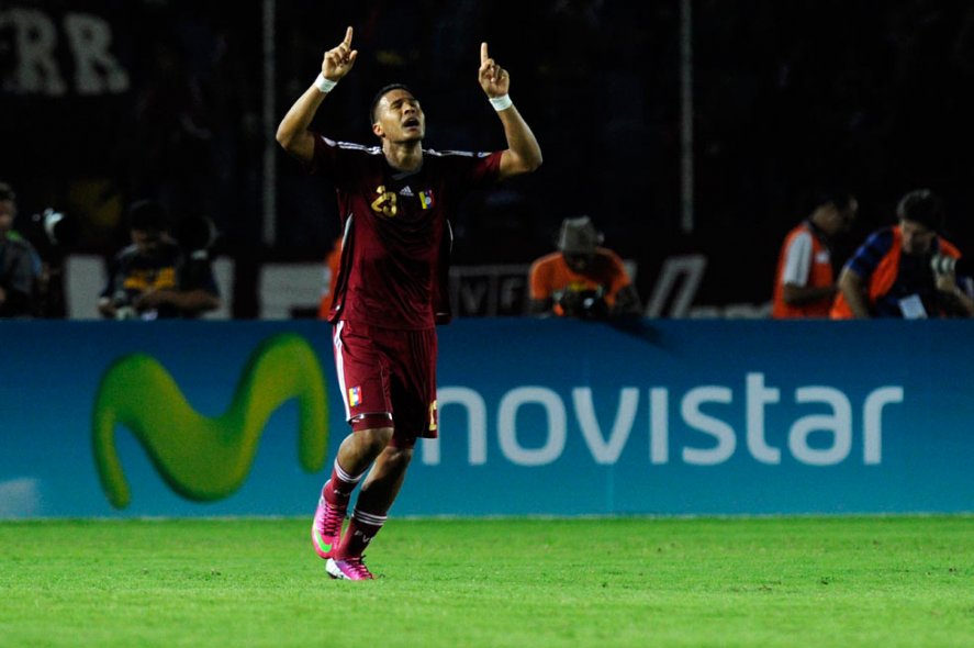 Vino Tinto football Venezuela